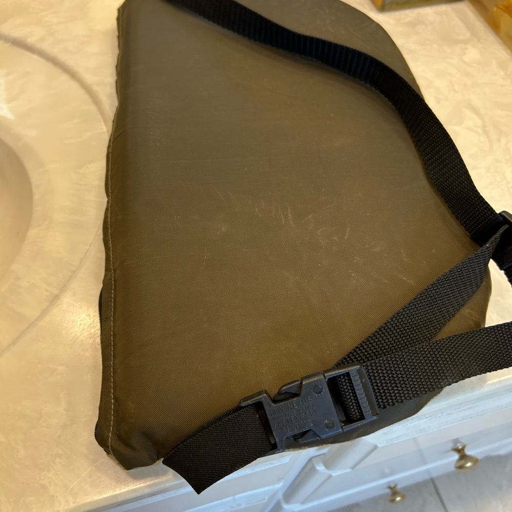 FREE with purchase of any other nondiscounted camo item: Camo Hunting Seat Pad - Picture 7 of 10